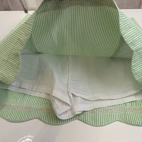 Lily Pulitzer Scalloped Seersucker Skort - Picture 4 of 7